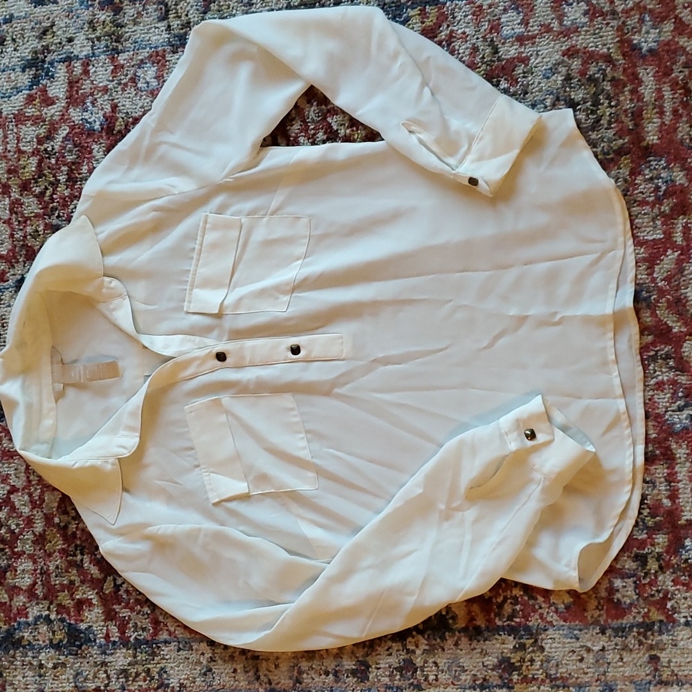 Banana Republic Ivory beige blouse 2 pockets long sleeves XS
